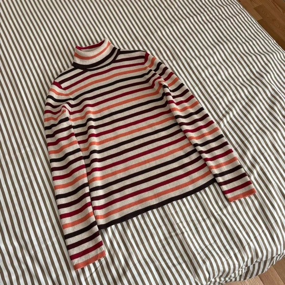 VINTAGE STRIPED SWEATER - Picture 2 of 4